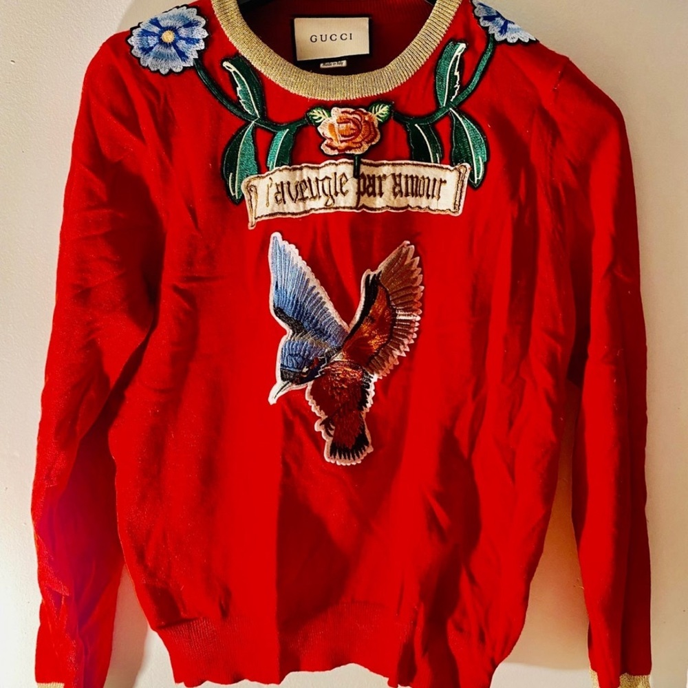 Gucci “l'aveugle Par Amour'”. Red & Gold sweater M